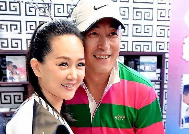 认识3天就闪婚大15岁老戏骨,婚后一直租房住,如今她却非常幸福(组图) - 17