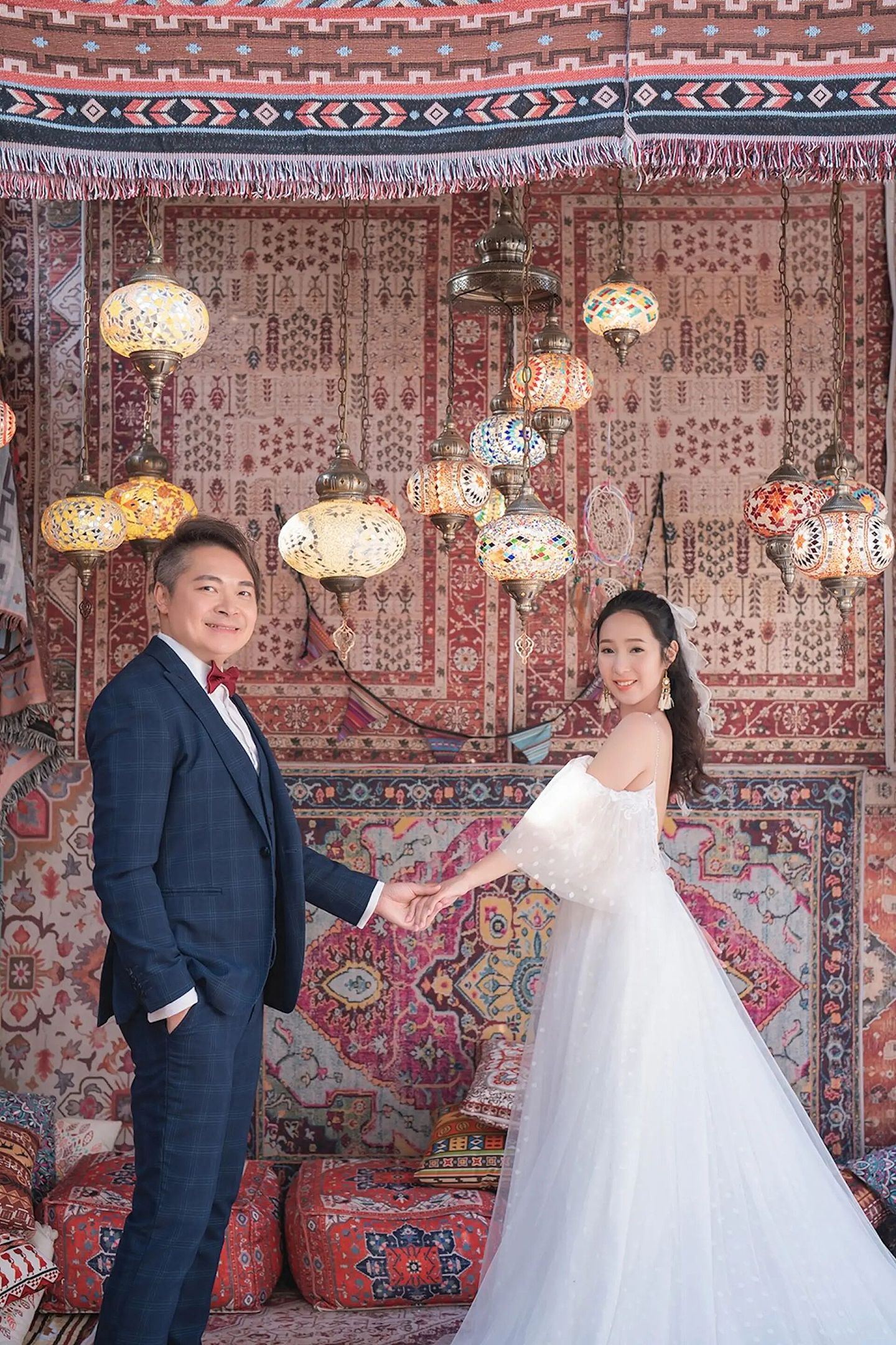 诞私生子震惊全城?与已婚男三人行当街调情,做恶婆婆遭报应儿子患怪病,新婚4个月被老公赶出家门?(组图) - 7