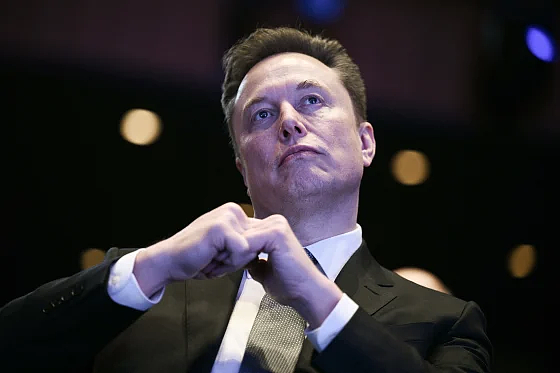 炸！马斯克公开报复第13娃妈？被她一句话骂破防，气得要抢儿子抚养权（组图） - 15