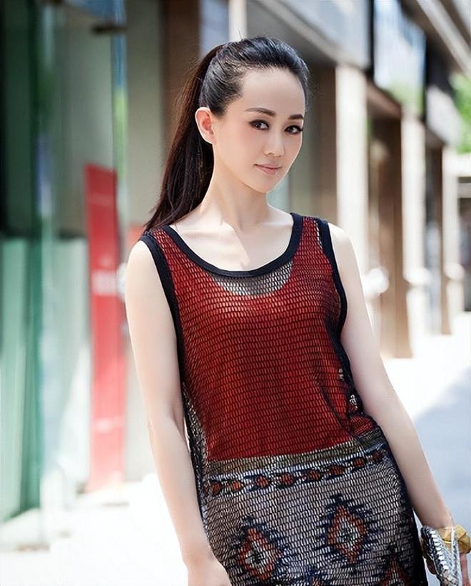 认识3天就闪婚大15岁老戏骨,婚后一直租房住,如今她却非常幸福(组图) - 15