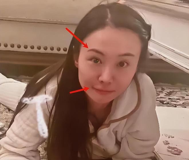 郑爽近照曝光星味全无,家中装修豪华惊现儿童玩具,日子并不可怜(组图) - 3