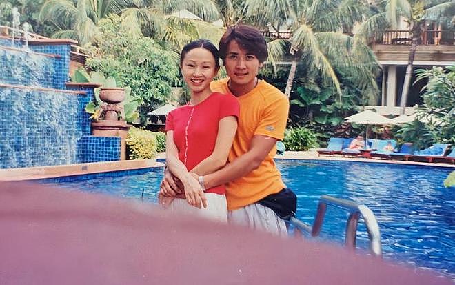 黄慧颐晒保剑锋泰国旅游照:斥责男方婚前出轨,不办婚礼不买婚纱(组图) - 7