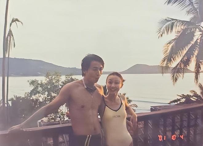 黄慧颐晒保剑锋泰国旅游照:斥责男方婚前出轨,不办婚礼不买婚纱(组图) - 3