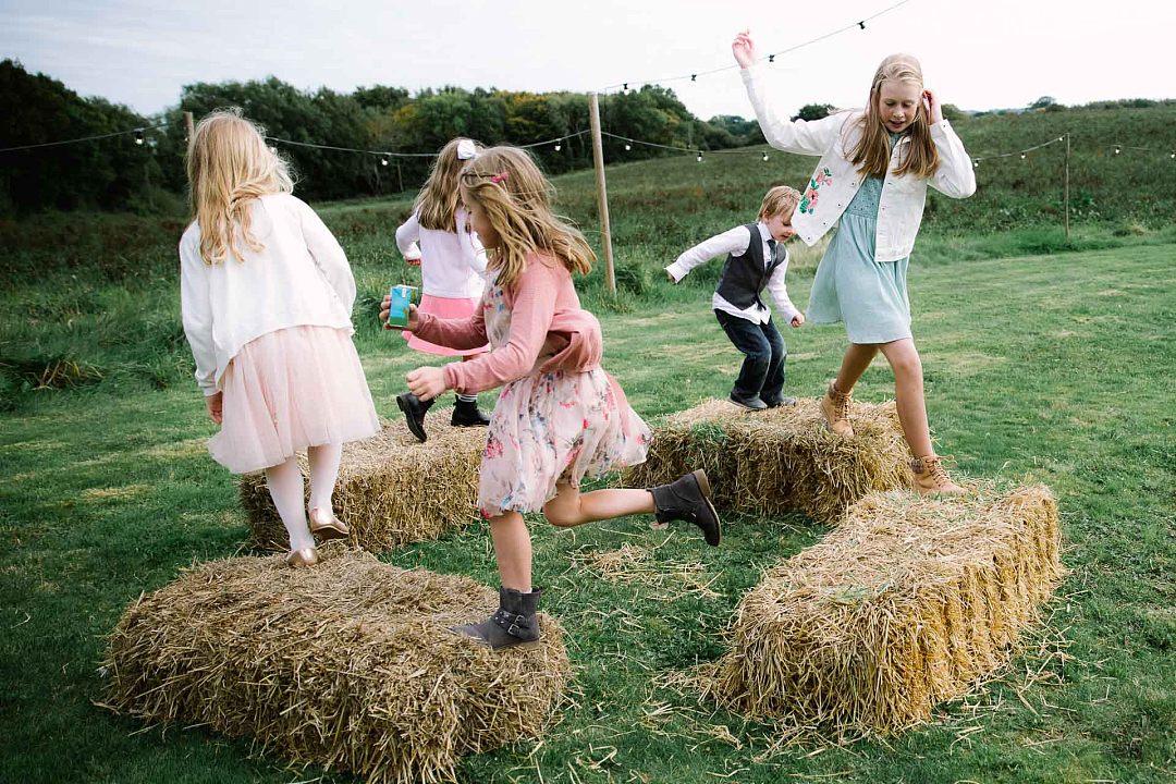 头婚年龄逼近40?“浪漫之城”掀起结婚潮!越晚越爱结是什么操作?(组图) - 11