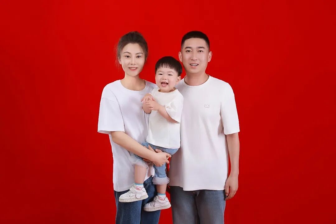 【情感】90后戍边夫妻安家“生命禁区”，女儿叫“漠漠”，把戈壁的日子过成诗（组图） - 15