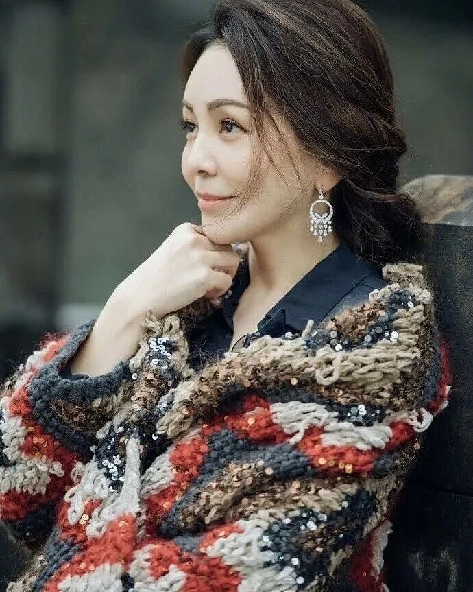 【美女】55岁雪姨性感身材不输林志玲，成熟健康自信的美（组图） - 6