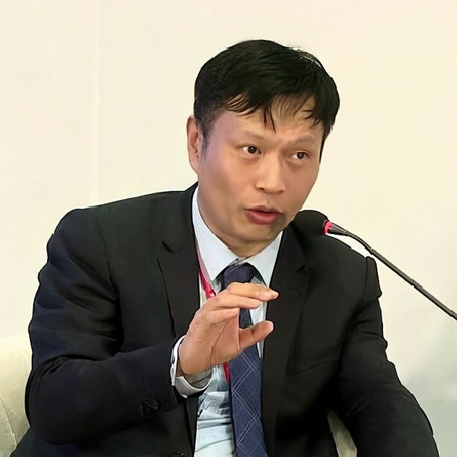 迅雷起诉前CEO贪腐：掏空公司，“潜逃”至今（组图） - 1