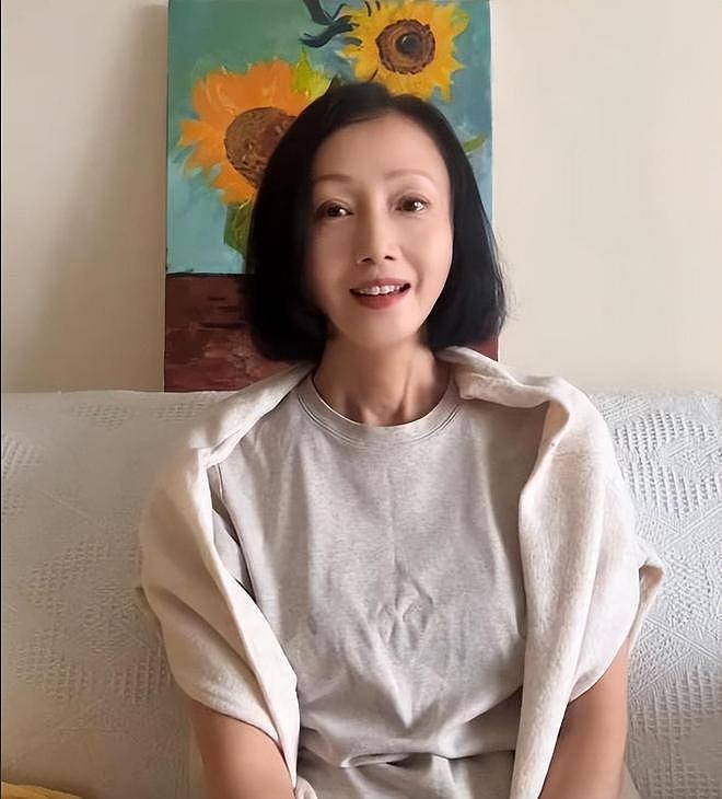 黄慧颐晒保剑锋泰国旅游照:斥责男方婚前出轨,不办婚礼不买婚纱(组图) - 14