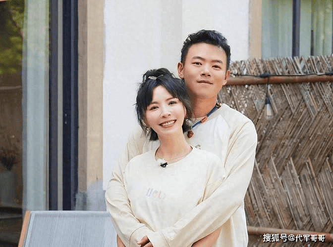 她被称为“最惨超女”,34岁生子后住5平米的小屋(组图) - 5