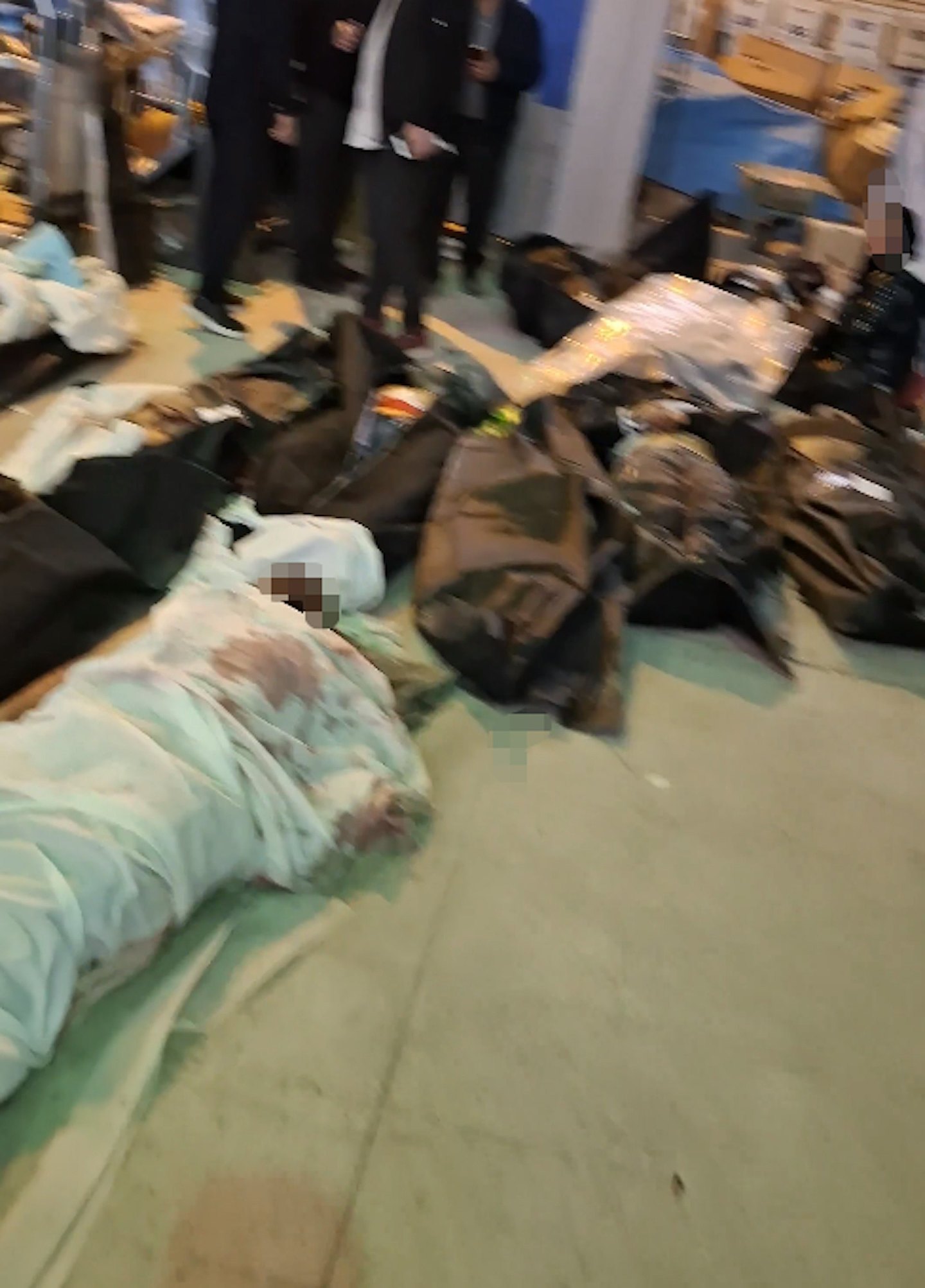 伊朗示威:“街上弥漫血腥味!”德黑兰太平间内外尸袋摆满地视频曝(视频/组图) - 5