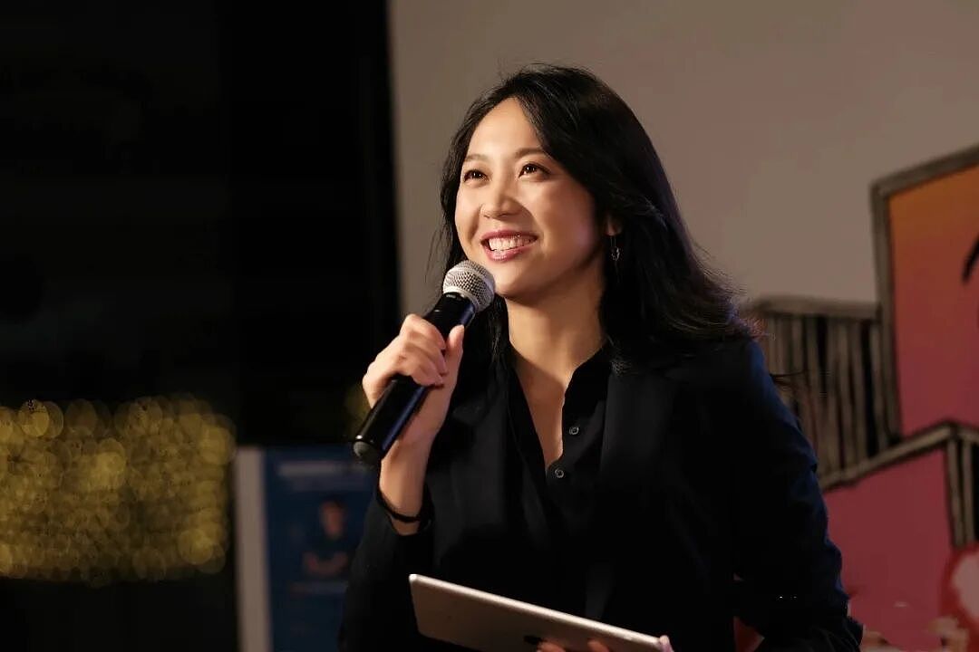 ‌“开过宝马谁还想开卡罗拉？”‌湖南男子出轨后对妻子的扎心坦白，揭开了中年婚姻里最隐秘的痛（组图） - 1