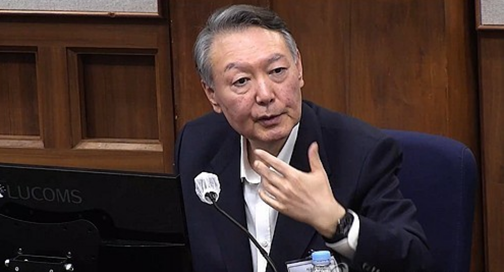 尹锡悦涉妨害公务执行等罪被判5年;所涉“内乱罪”将于2月19日宣判,此前检方要求法院判处死刑(组图) - 2