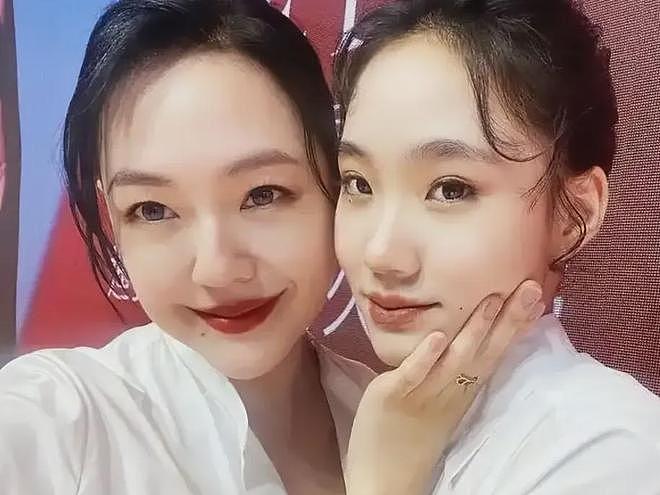 李湘被质疑利用女儿画展洗钱，韩剧早就拍过，小S和女儿也做过（组图） - 19
