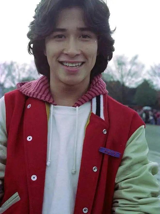 日本渣男骗前女友拍全裸写真出轨，62岁上恋综泡上21岁女大学生（组图） - 4
