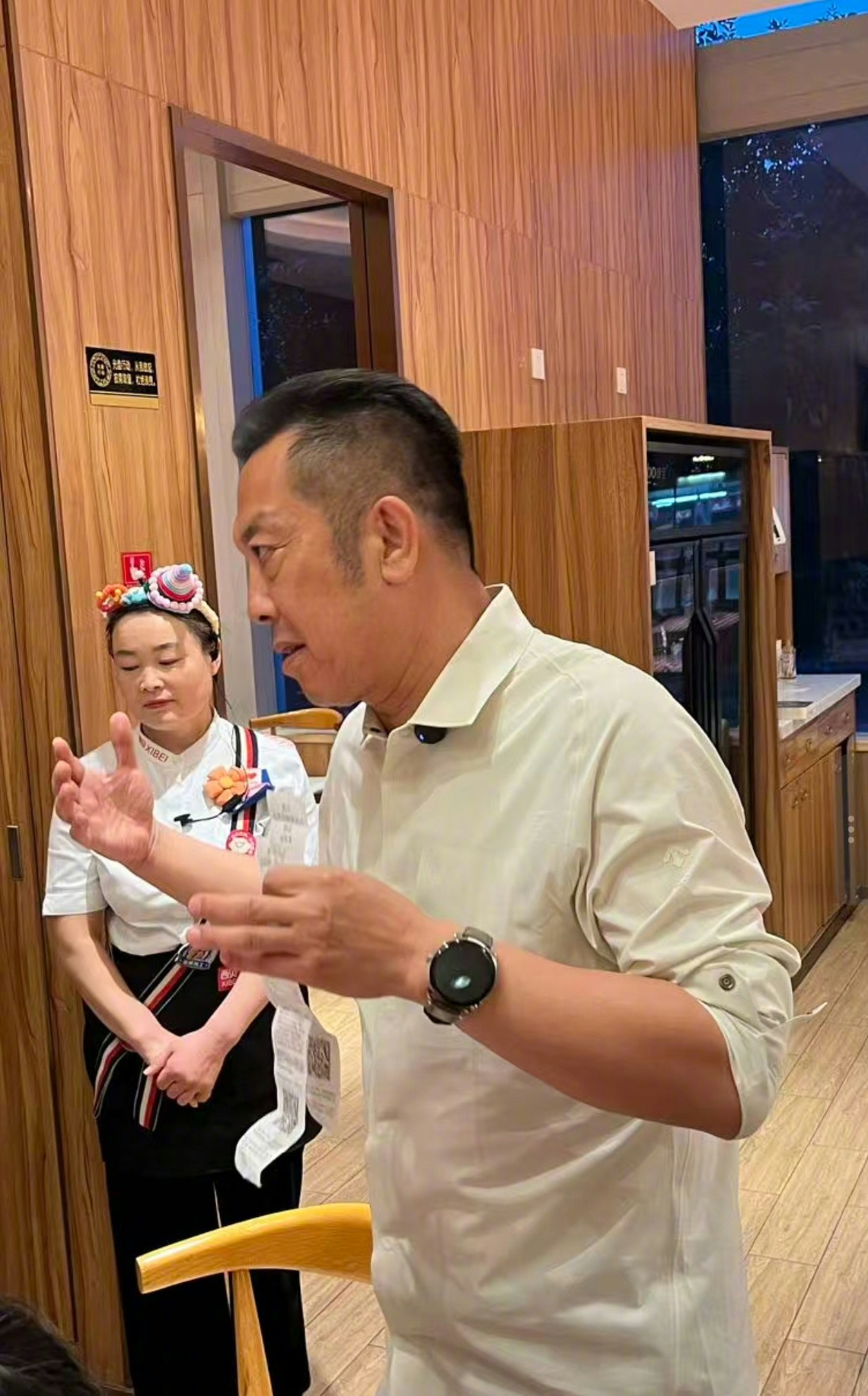 西贝预制菜风波：传亏损超5亿！创始人证实将关闭102家门店（组图） - 2