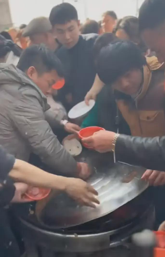 多地紧急取消杀猪饭！株洲灿灿哭着求大家别来，翻车原因令人唏嘘（组图） - 13
