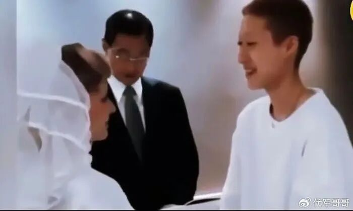 19岁“小龙女“加拿大秘密婚礼视频曝光! 低调的爱与坚强, 让生父成龙也动容…(组图) - 2