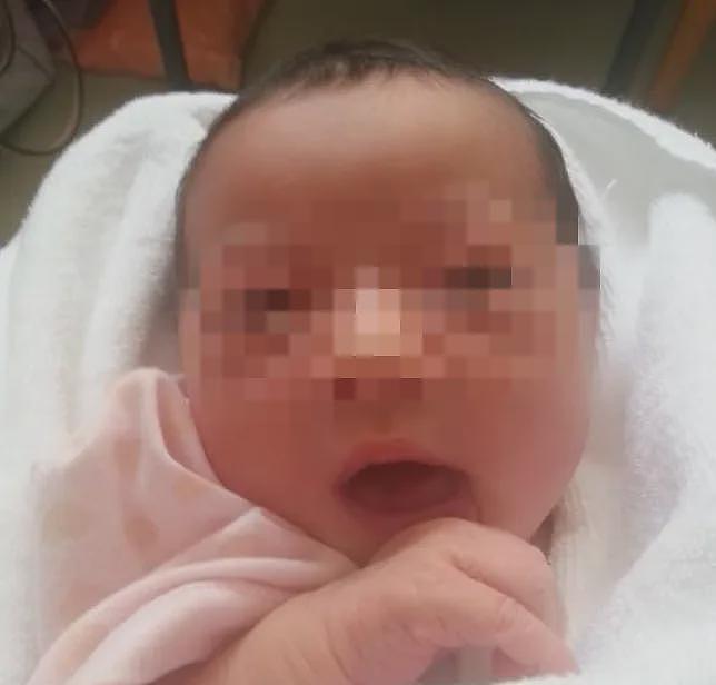 从奇迹到悲剧，华人母亲“空中生女”轰动全球！5年后孩子嘴唇被打裂，膀胱破裂致死（组图） - 5