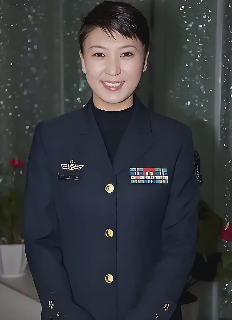 拔萝卜出泥！学历还没查清，闫学晶再迎噩耗，多位大V锤她恐坐牢（组图） - 22