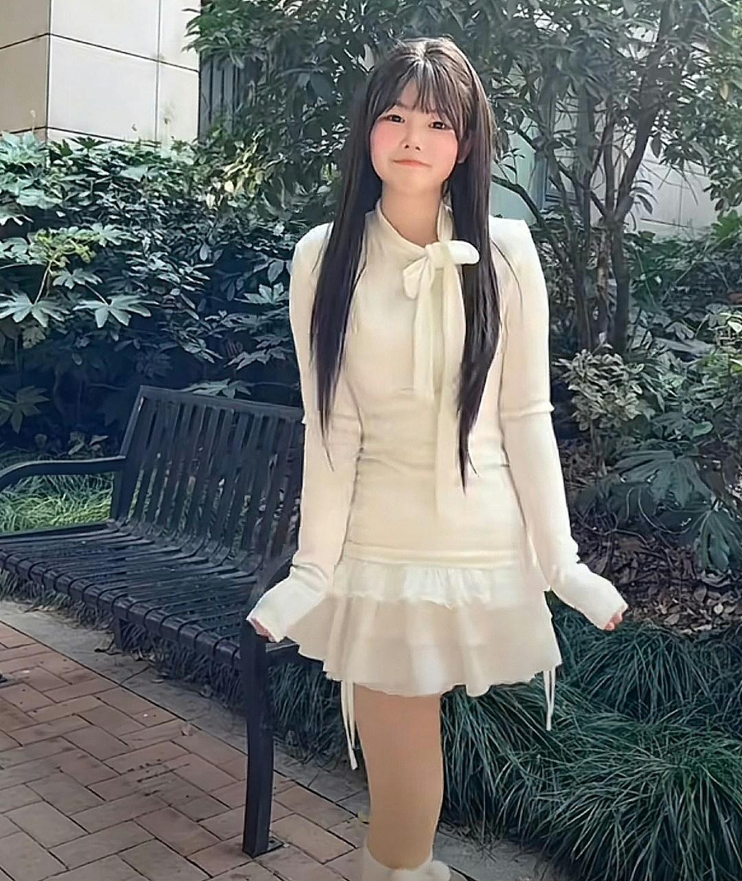 23岁女患骨癌遭截肢,父母失联自签做6次手术求生:妈说她是负累(组图) - 2