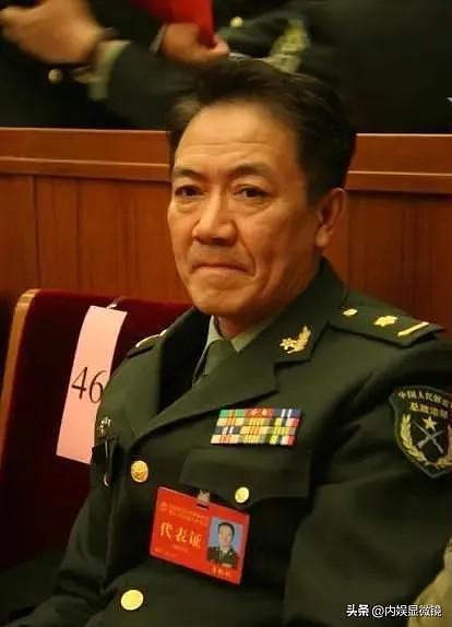 67岁李幼斌首映落泪,三百万买不来儿子那一声爸爸背后困局(组图) - 4
