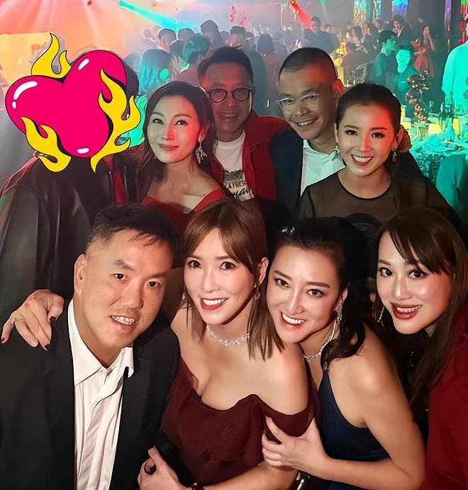 63岁许晋亨陪李嘉欣和名媛闺蜜庆生，结婚17年仍旧恩爱如初（组图） - 5