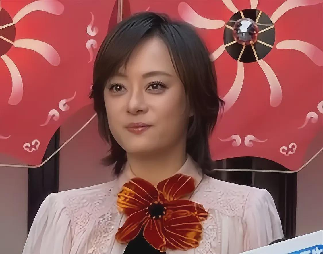 上海活动太真实！孙俪显疲惫，宋祖儿瘦成皮包骨，徐朵三角裤抢镜（组图） - 28