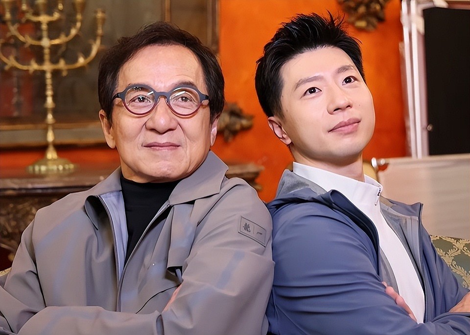 米兰时装周:贾玲又瘦了,成龙老了,却被罕见露面的马龙帅到(组图) - 20