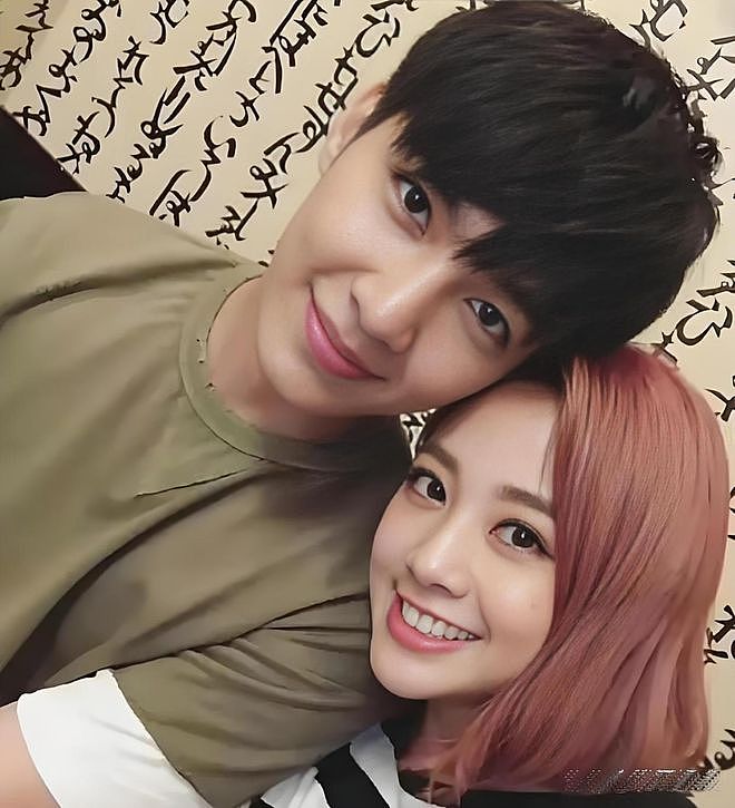 李湘遭全网封杀?张杰解约靠粉丝付钱?吴佩慈婆婆被抓了?鬼鬼炎亚纶闹翻?知名男歌手睡女粉?(组图) - 8
