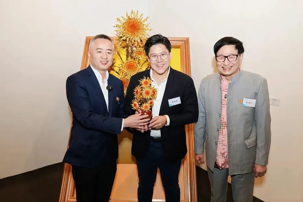 知名大佬自曝丑闻，愤怒“断亲”：很多人缺的不是钱，而是这一点（组图） - 11