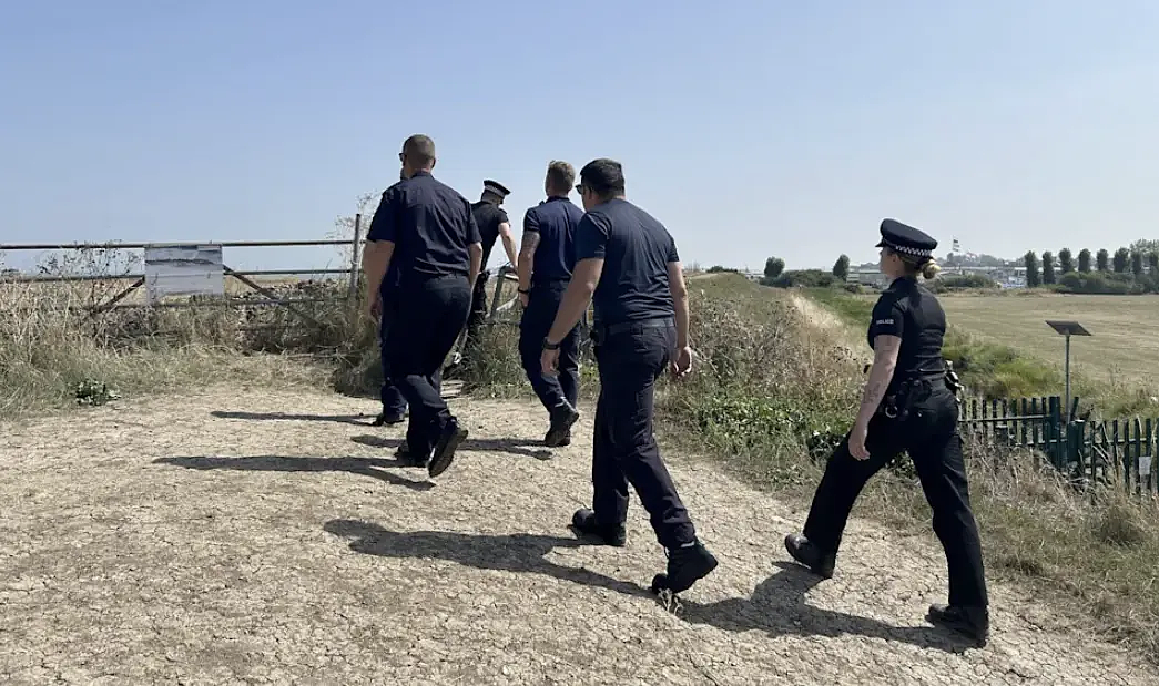 英国3名少年设局打死49岁骚扰男?庭上证据揭死者有前科!(组图) - 3