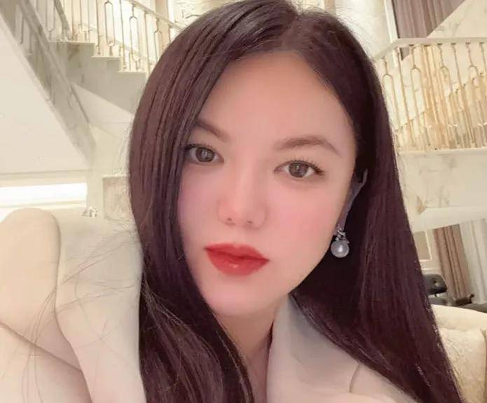 李湘账号被禁不到24小时,又牵扯出多位明星....(组图) - 1