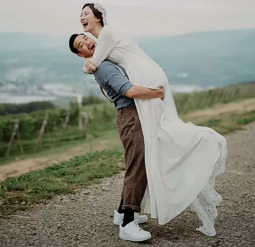 宣布正式离婚？结婚后3年没见，今被曝公公缠上儿媳（组图） - 30