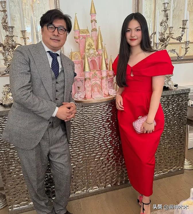 李湘账号被禁后与女儿在香港逛街，疯传3原因被封（组图） - 10