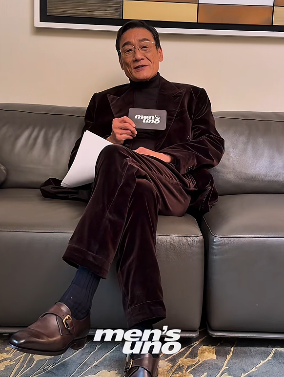 米兰时装周:贾玲又瘦了,成龙老了,却被罕见露面的马龙帅到(组图) - 11