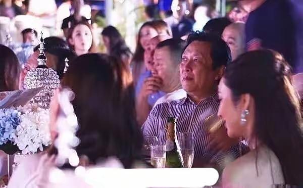 吴佩慈准婆婆崔丽杰的赌命人生：从东北仓管员到百亿流水女富豪（组图） - 11