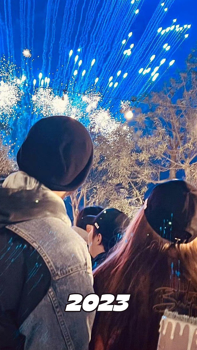 周杰伦发文庆结婚11周年：从古堡童话到五口之家，歌词浪漫变日常（组图） - 13