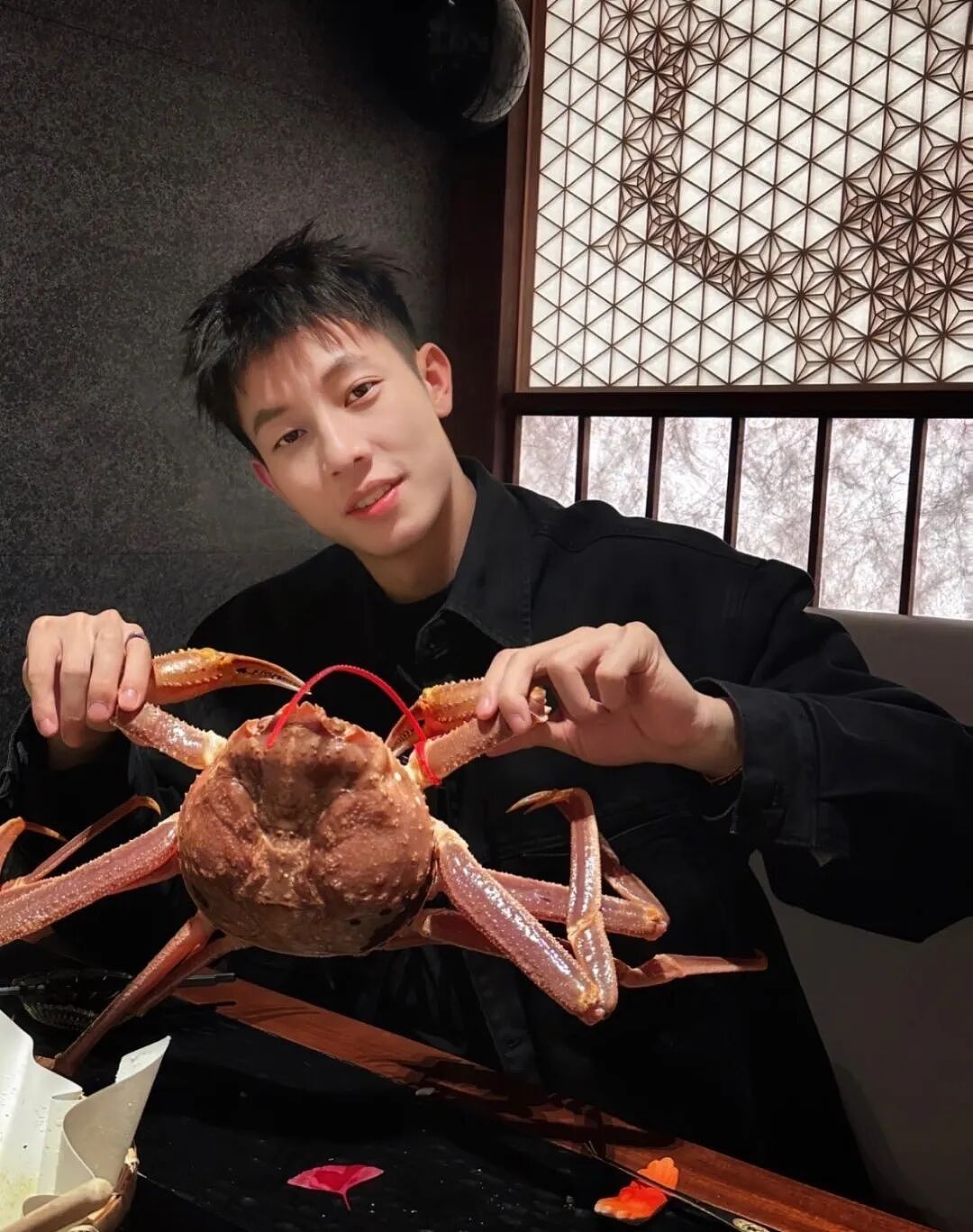 【帅哥】厦门体院189篮球体育生,白袜大长腿太诱人...(组图) - 4