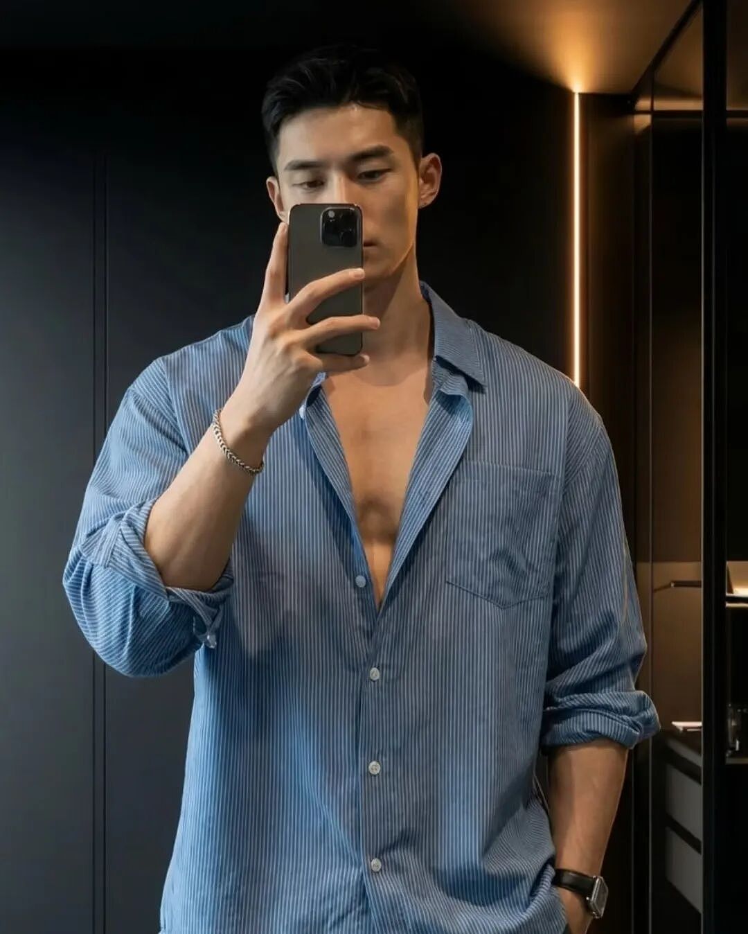 【帅哥】187正装黑皮肌肉daddy,网友辣评:不是那啥,可惜了...(组图) - 4
