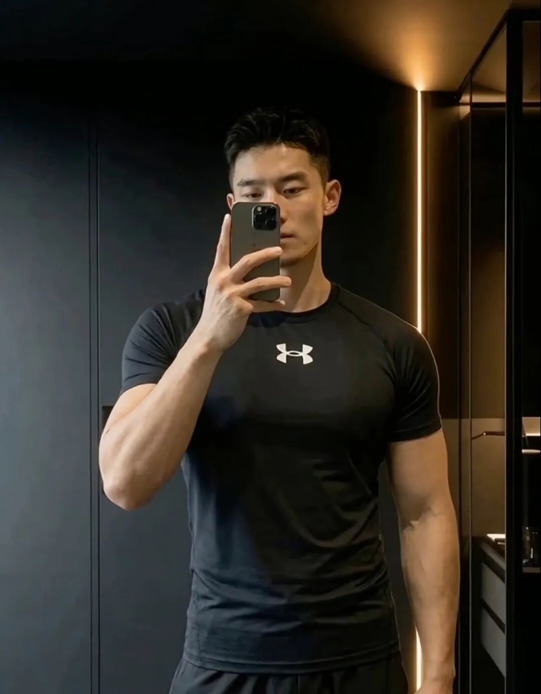 【帅哥】187正装黑皮肌肉daddy,网友辣评:不是那啥,可惜了...(组图) - 3