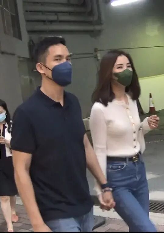 和百亿富三代分手两年后，阿Sa官宣小10岁鲜肉男友！网友：富豪哪有弟弟香……（组图） - 28