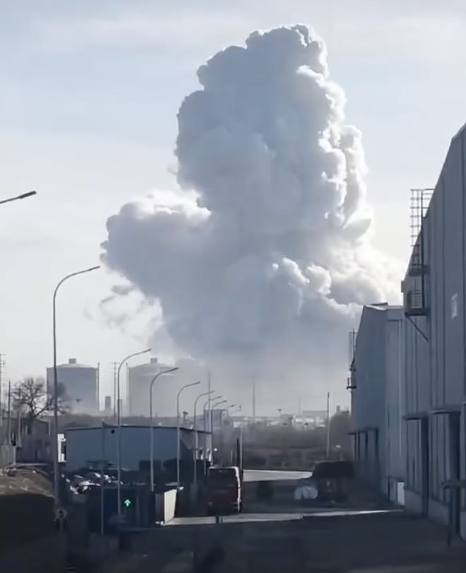 10死84伤！内蒙包头钢板厂爆炸，周边民宅窗户全碎，国务院挂牌督办（视频/图） - 6