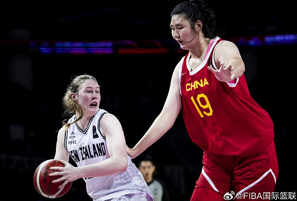 18岁，2米21！山东姑娘震惊体坛，首秀12分钟碾压多名WNBA名将（组图） - 11