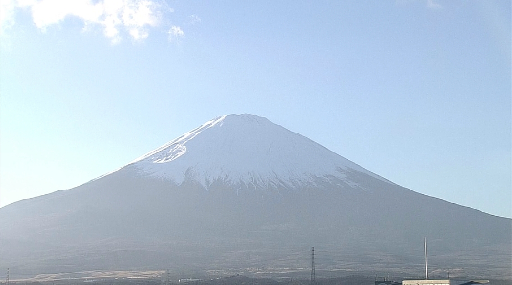 中国20岁男子强闯富士山，摔断脚踝目前生死未卜…日本市长发怒：早就该收钱了！（组图） - 1