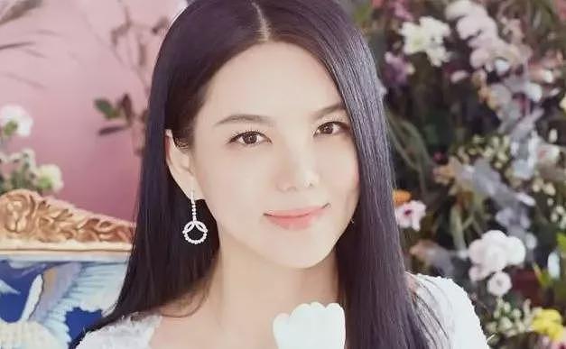李湘被多个社交平台封号，网民疯传三大可能原因（组图） - 1