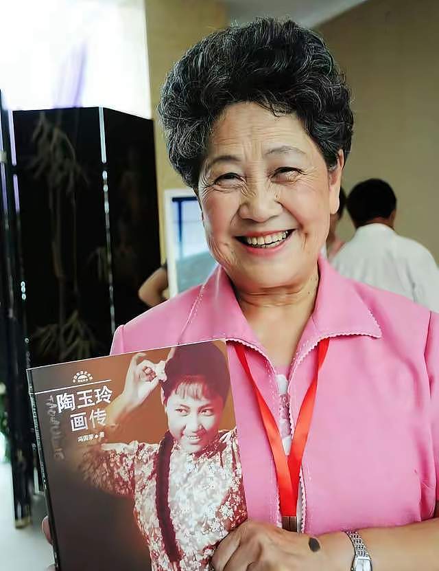 陶玉玲追悼会地点与聂卫平相同,数十位老戏骨送别(组图) - 16