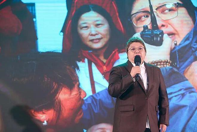 郑爽骗粉丝去缅北?李亚鹏靠网友集资千万?韩红过气营销人设?董子健孙怡复合了?姐弟CP男星说谎卖惨?(组图) - 6