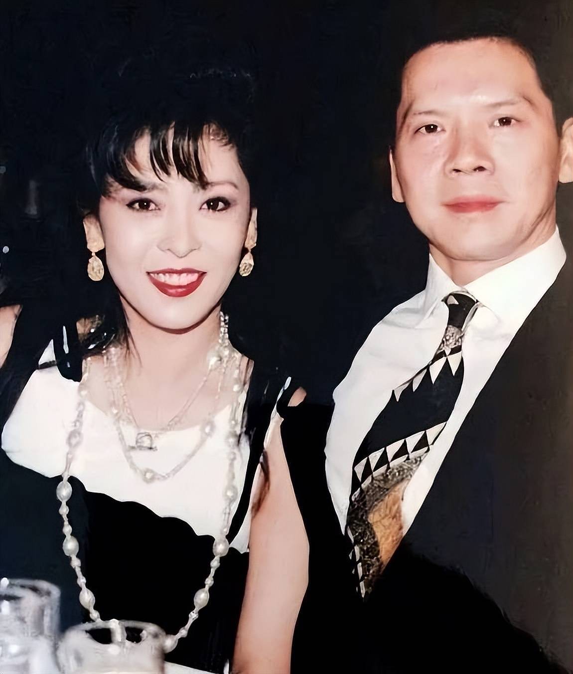 向华强自曝心里只有向太：那些明星美女我看不上眼（组图） - 7