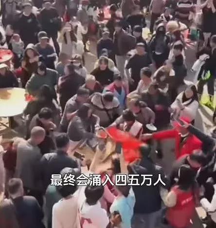 他办杀猪宴失控，数万人涌入蹭饭哄抢如“丧尸围城”（组图） - 5