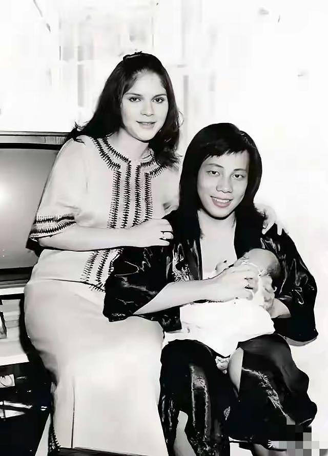 梁小龙去世，死因成谜，狂发生前视频，承认婚内出轨，妻子很漂亮（组图） - 9